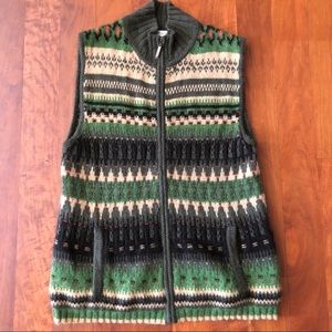 Worth 100% thick cashmere vest with pockets